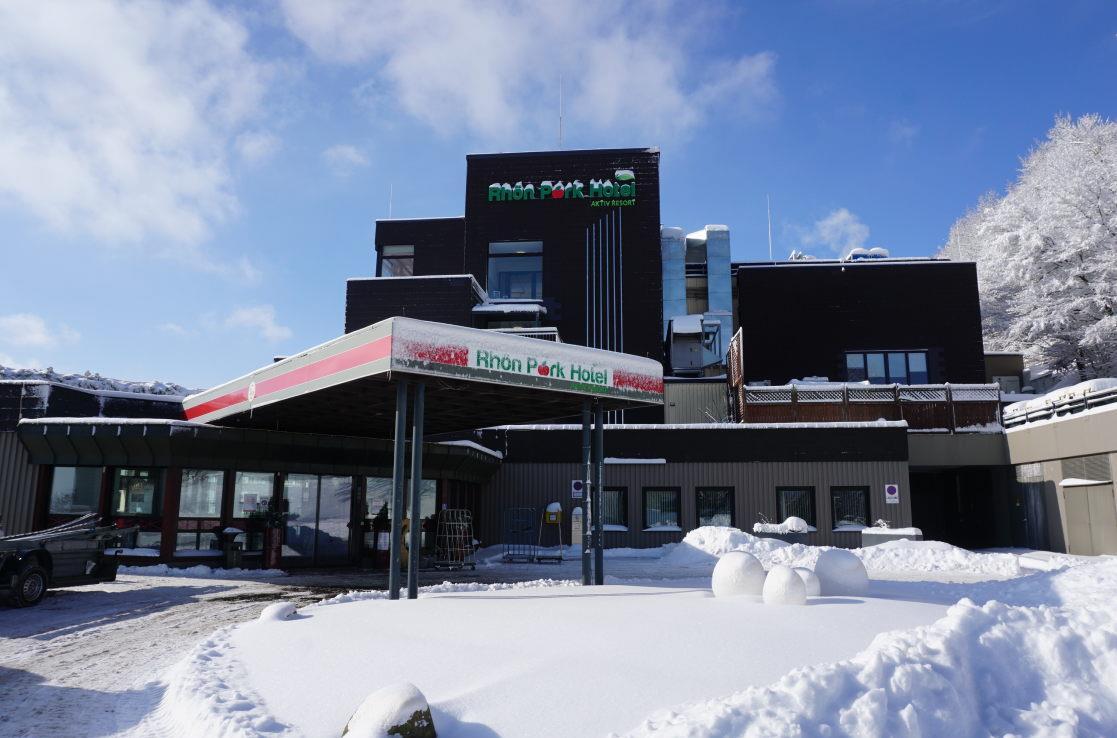 hausen nicht alles nur dunkel sehen