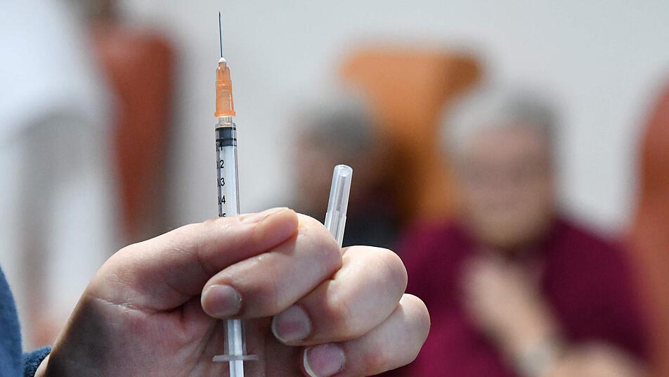 13 000 corona infektionen trotz vollstandiger impfung gesundheitsministerium erklart den grund