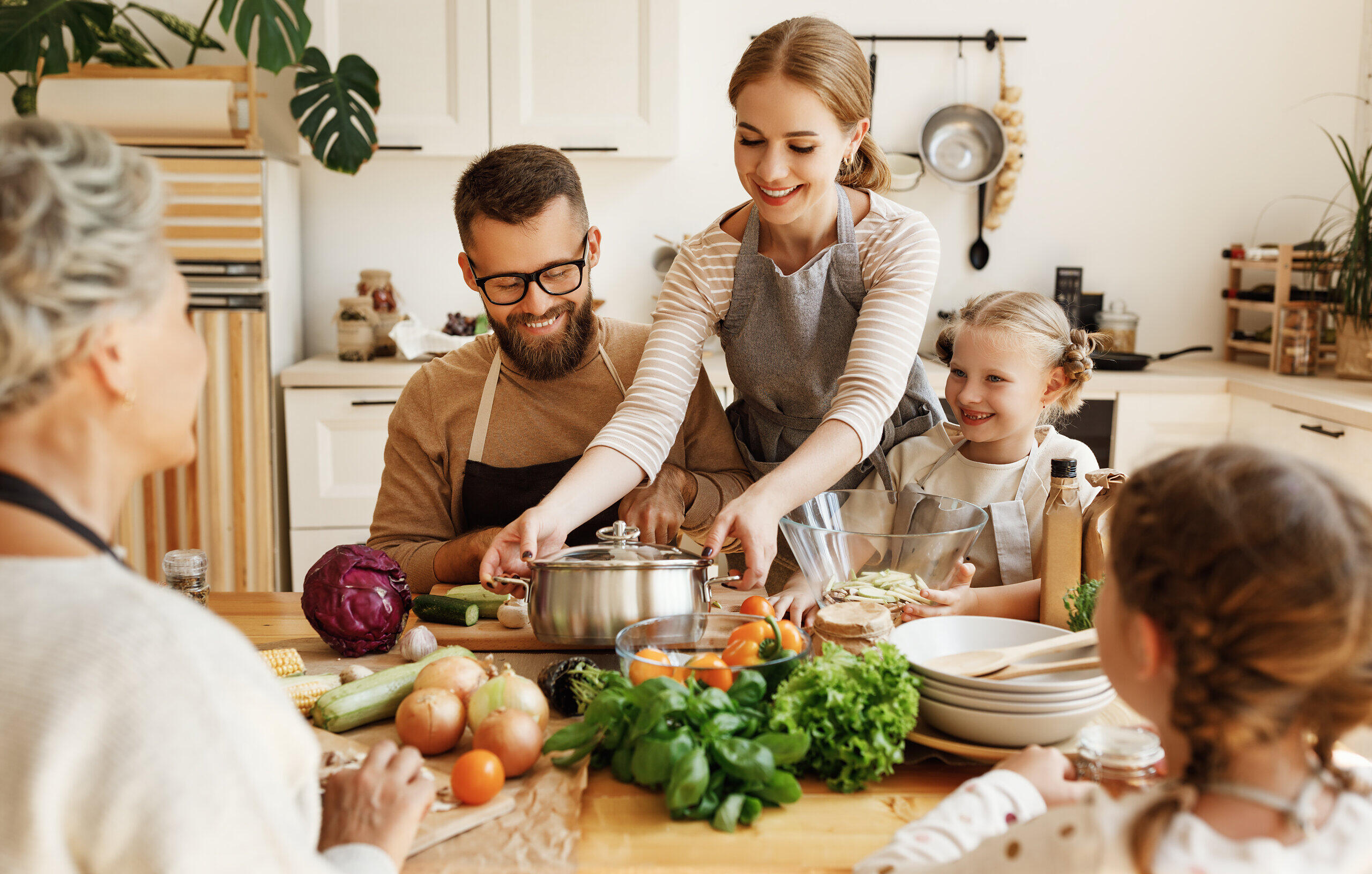 Familienessen planen: Gesunde Rezepte und Tipps fürs Einkaufen