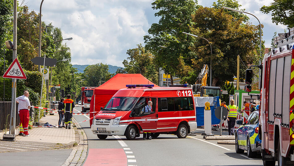 todlicher unfall in forchheim seniorin 84 von lkw erfasst frau verstirbt an der unfallstelle